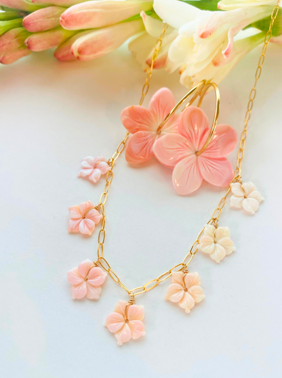 PUAMANA CONCH SHELL HIBISCUS RueBelle Maui Paris