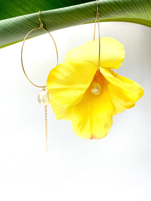 YELLOW GLADIOLA AND PEARL EARRINGS