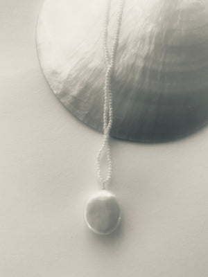 TINY PEARL WITH COIN PEARL