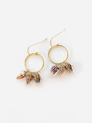 DARK SEASHELLS HOOPS